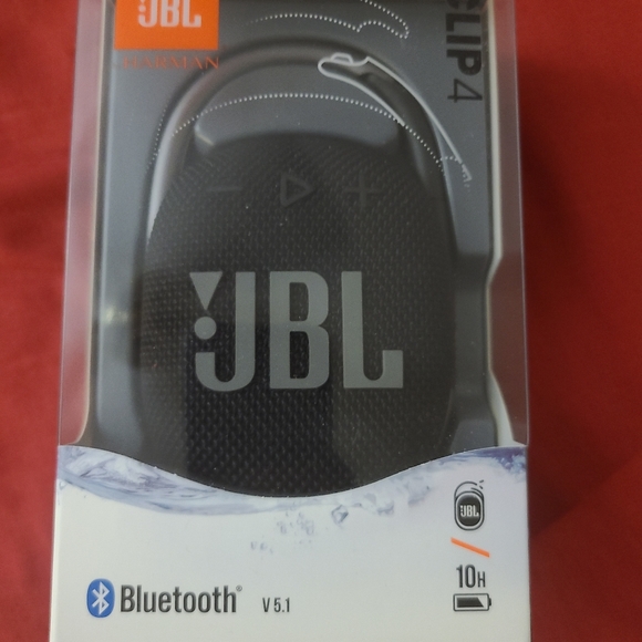 New JBL Harman Bluetooth Speaker - Picture 1 of 3